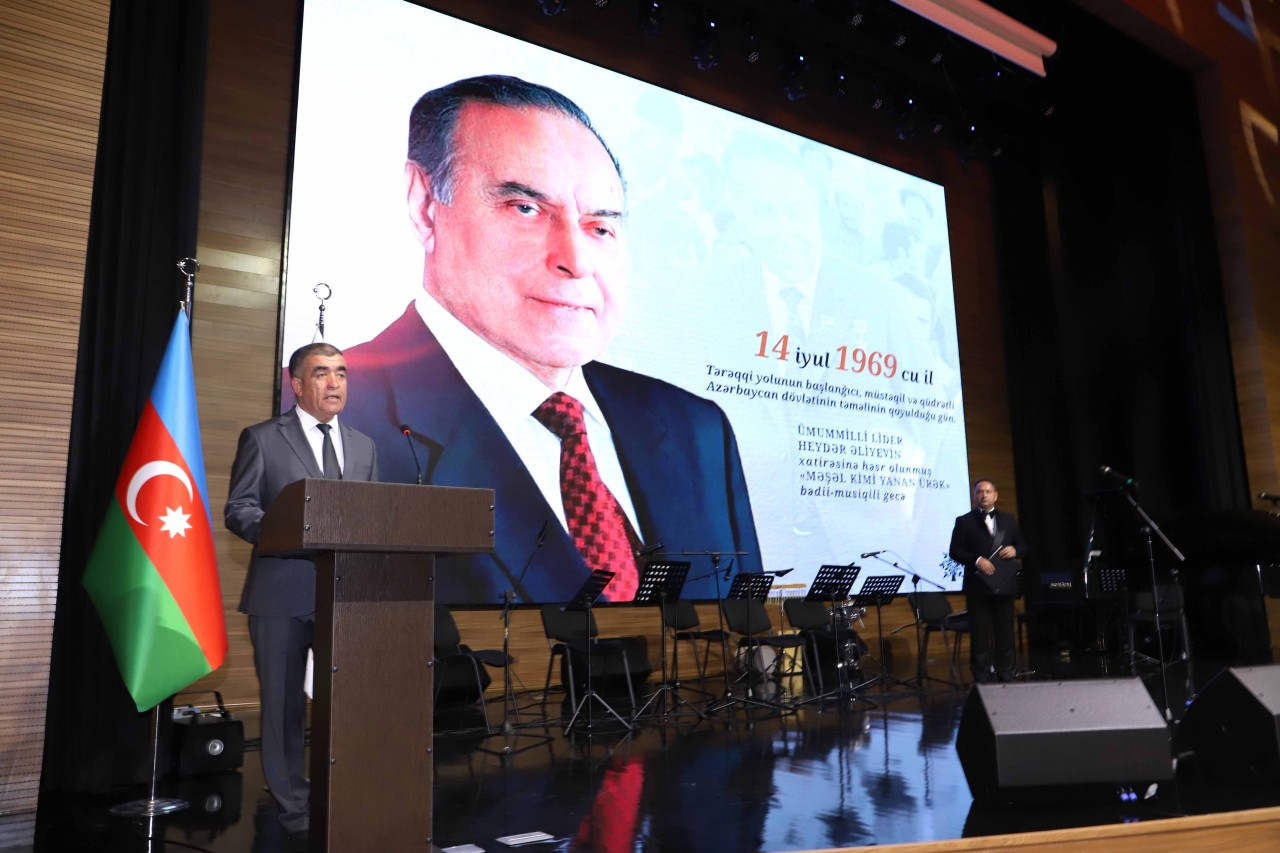 Ağstafada Heydər Əliyevə həsr olunmuş tədbir keçirilib - FOTOLAR