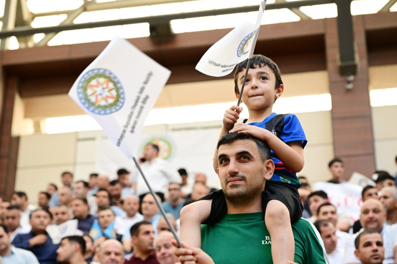 Həmkarlar İttifaqının təşkilatçılığı ilə keçirilən minifutbol turniri başa çatıb - FOTOLAR