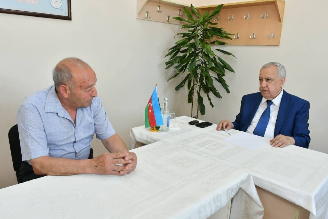 Malik İsaqov sakinlərin problemlərini dinlədi - FOTOLAR