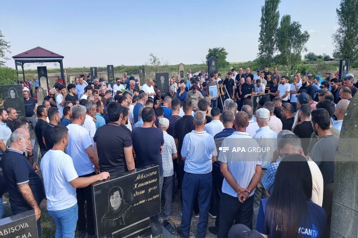 Odessa yaxınlığında vurulan gəminin kapitanı dəfn edildi - 
