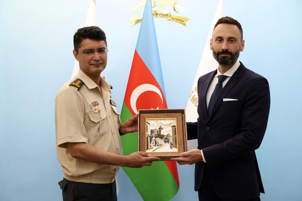 Serbiya Müdafiə Nazirliyinin nümayəndə heyəti Azərbaycanda - FOTOLAR