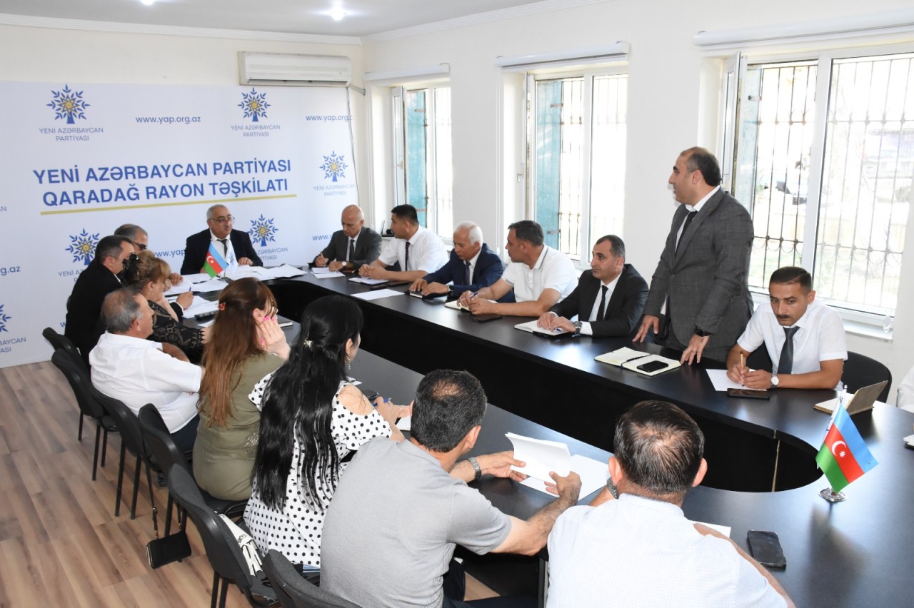 YAP Qaradağ rayon təşkilatında görüş keçirildi - FOTOLAR