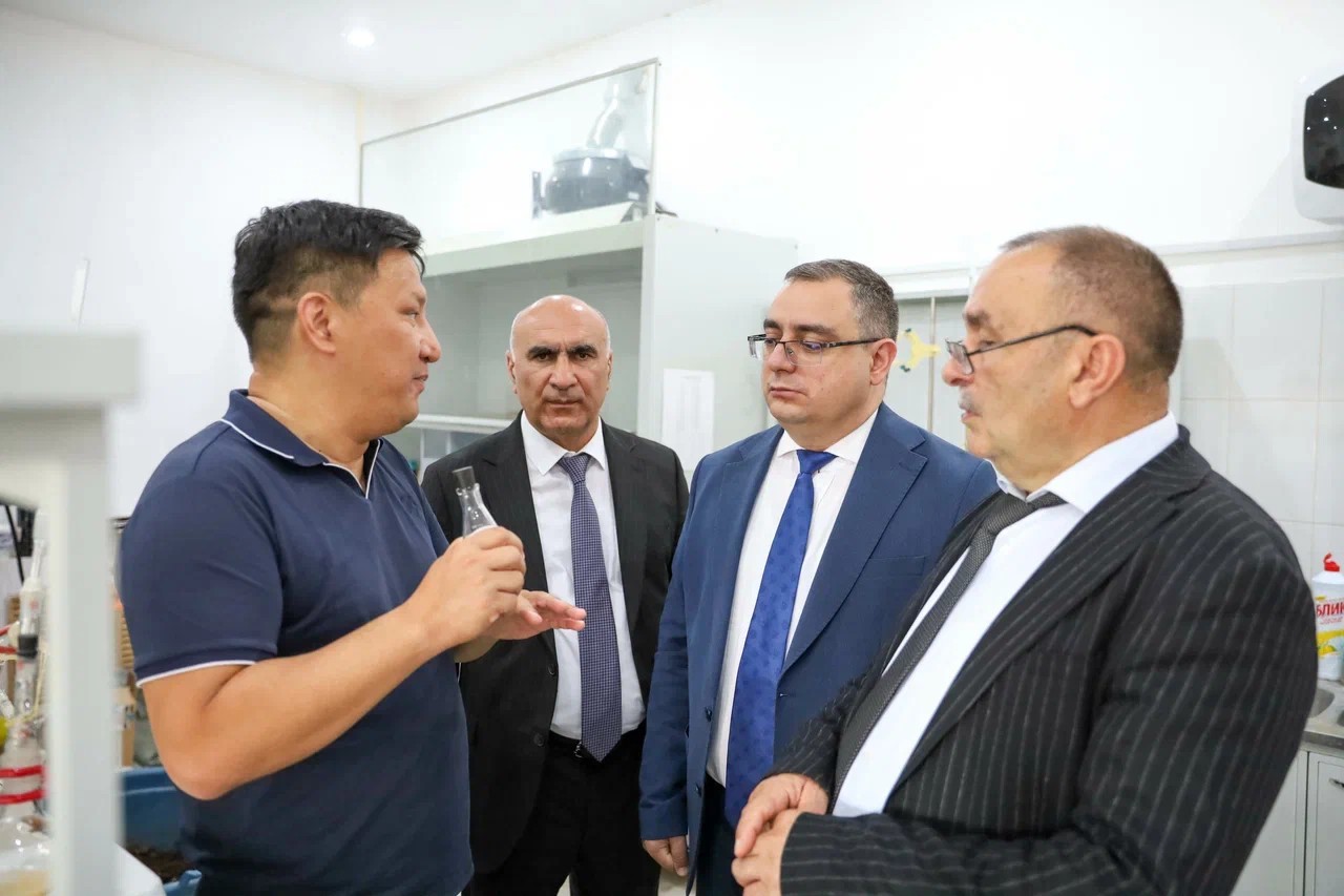 AzTU Özbəkistan və Qazaxıstan universitetləri ilə əməkdaşlığı genişləndirir - FOTOLAR
