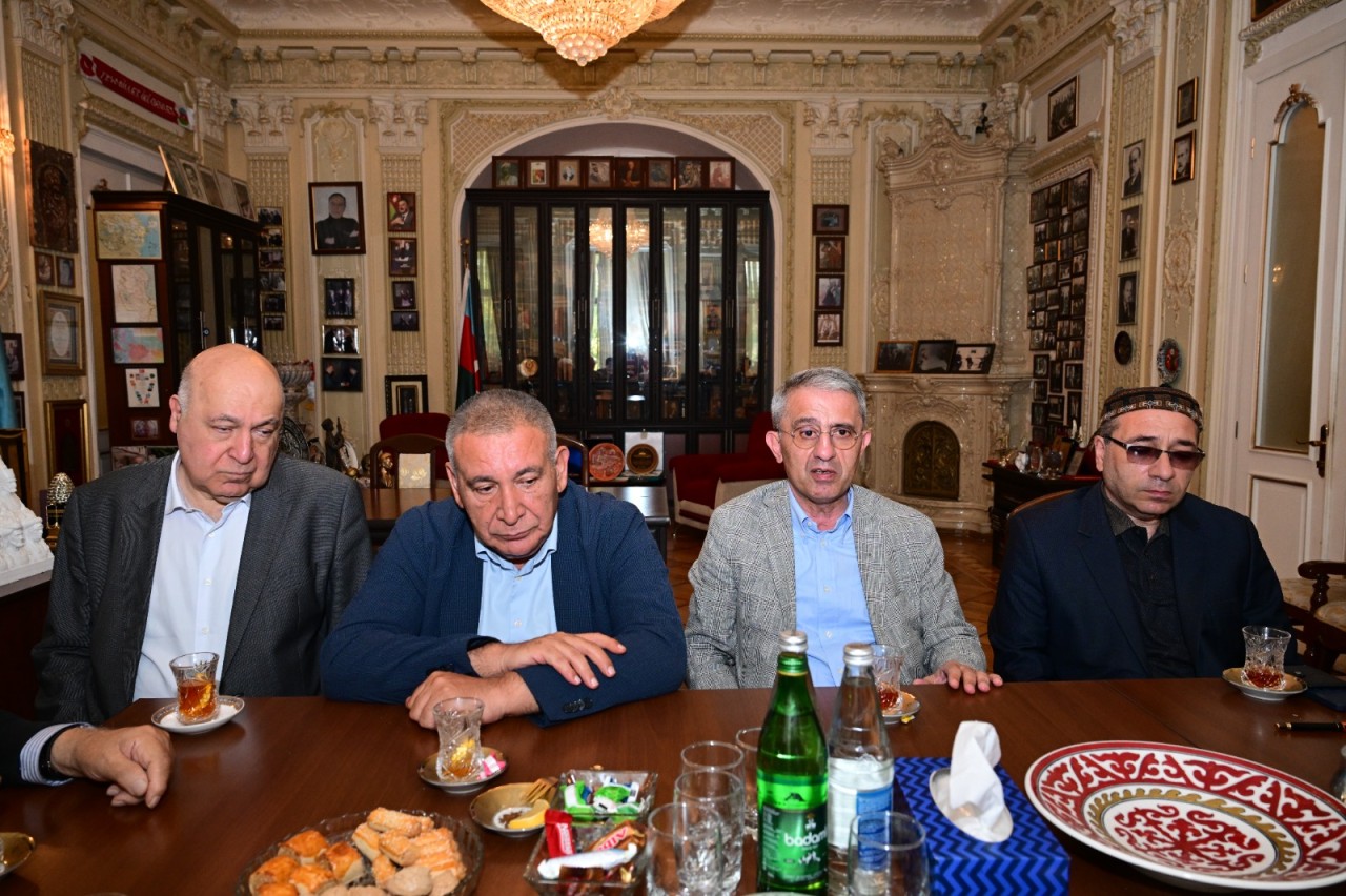 Mədəniyyət naziri Anarla görüşüb - FOTO