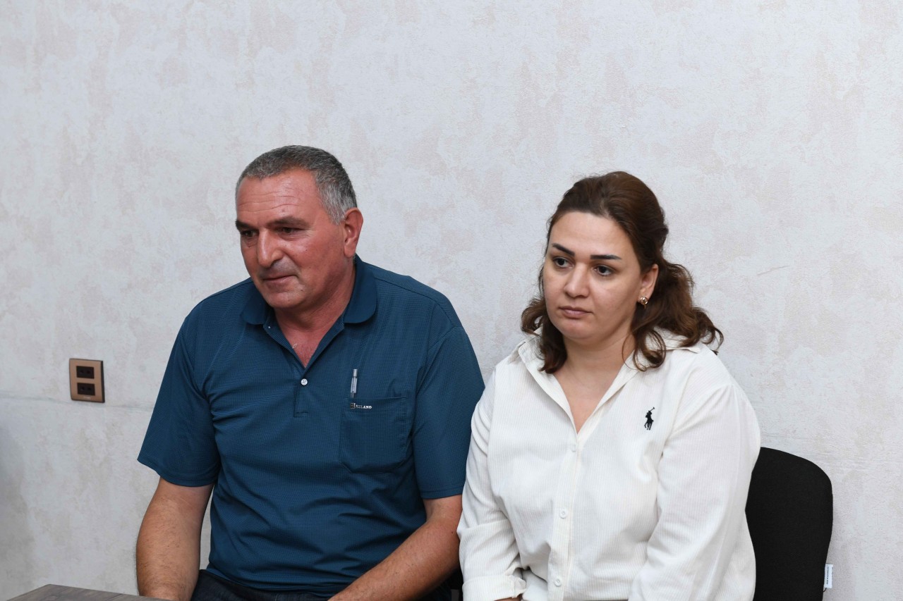 Rövşən Rzayev vətəndaş qəbulu keçirdi - FOTOLAR