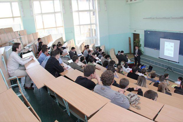 Universitetlərin nəzdində kolleclər yaradıla bilər 