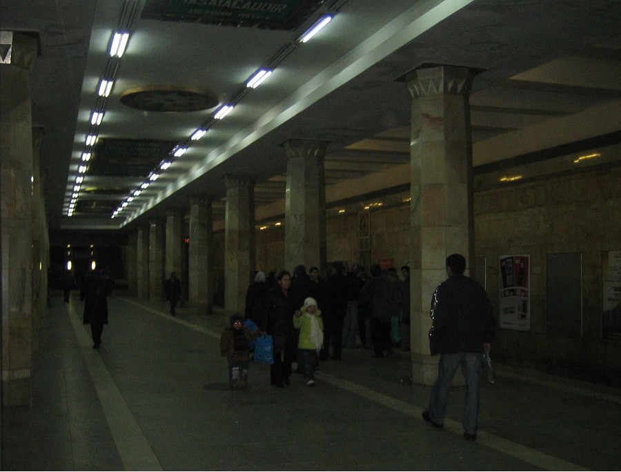 Bakı metrosunda  OÄžURLUQ