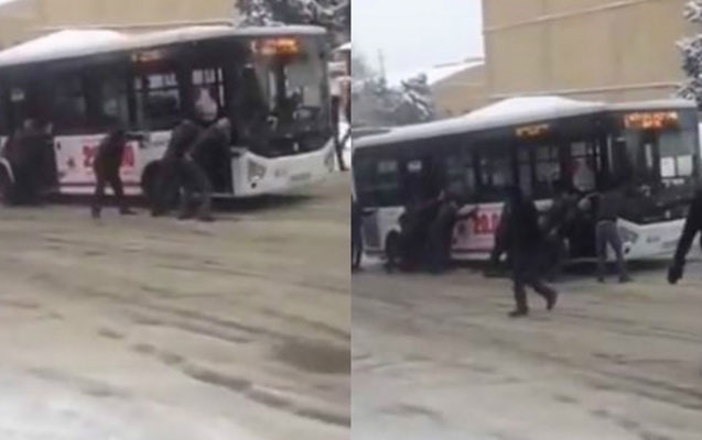 Bakıda maraqlı HADİSƏ:  Avtobus yolda qaldı, sərnişinlər itələdi (VİDEO)