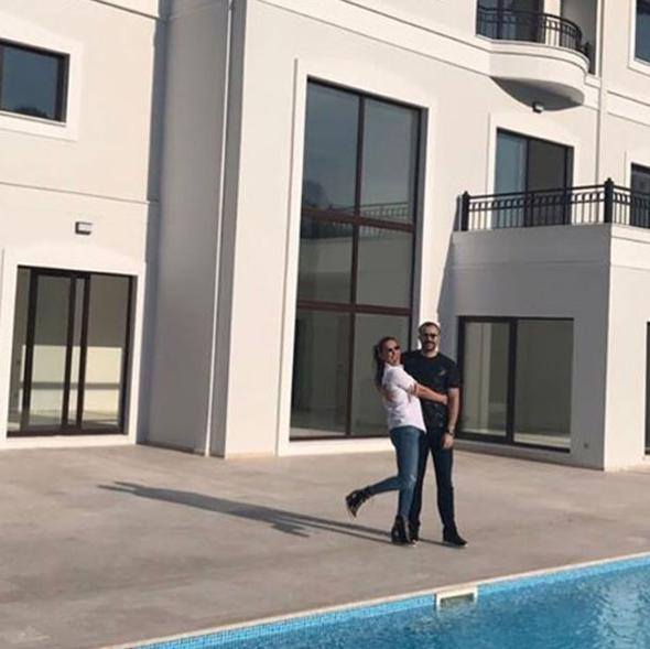 Məşhur müğənni 4 milyon dollara villa aldı 