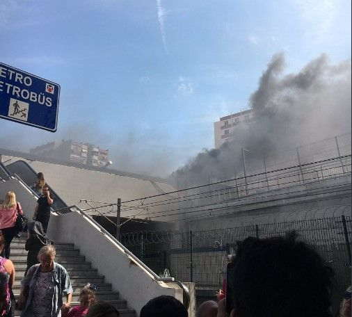 Metroda YANÄžIN:    Ətraf dumana büründü (FOTO-VİDEO)