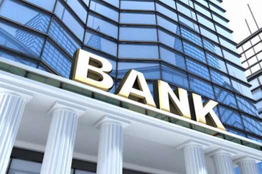 Bankların depozit portfeli 1,2 mlrd. manat azalıb 