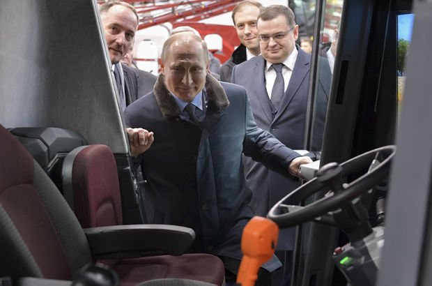 Prezident seçilməsəm traktor şoferi olacam -  Putin
