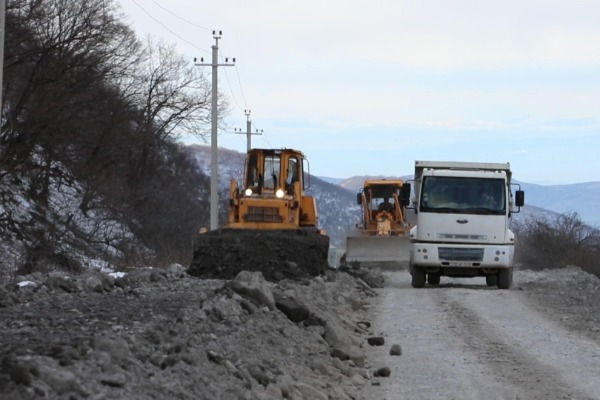 Oğuzda bu yol yenidən qurulur - FOTO