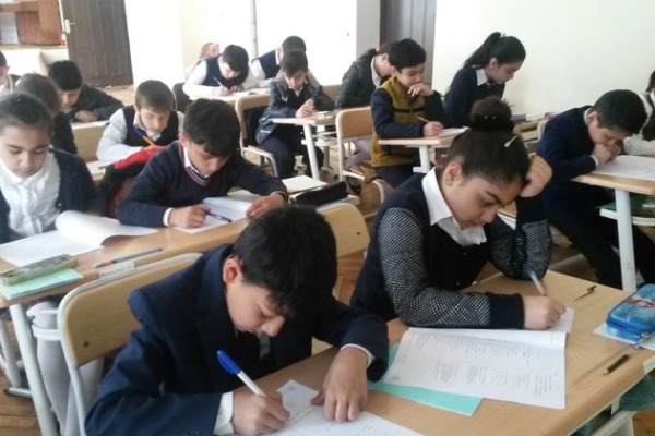 36 mindən çox şagird buraxılış imtahanı verir 