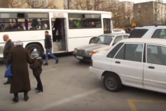 Avtobus dayanacağında parkomat quraşdırıldı -  VİDEO