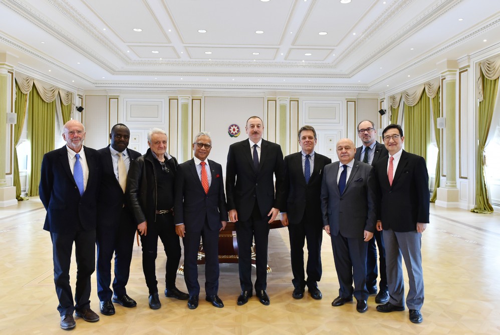 Prezident Beynəlxalq Memarlar İttifaqının nümayəndə heyətini qəbul edib - FOTO- YENİLƏNİB