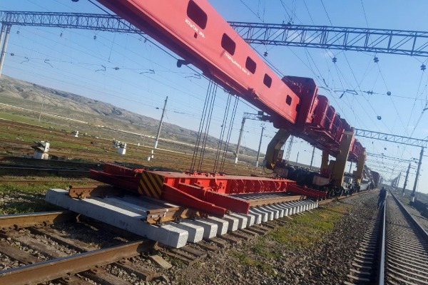 Dəmir yolunun Qovlar-Tovuz  mənzilində 4,5  km dəmir yolu əsaslı təmir olunur - FOTO