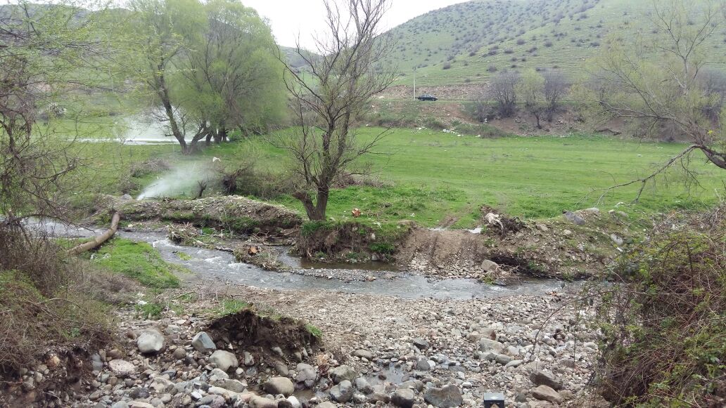 Çay sahilində  əl qumbarası və UZRQM partladıcıları aşkar olundu  - FOTOLAR