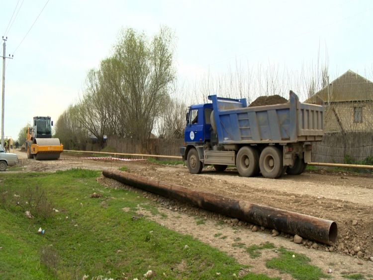 Zərdabda avtomobil yolu yenidən qurulur - FOTOLAR