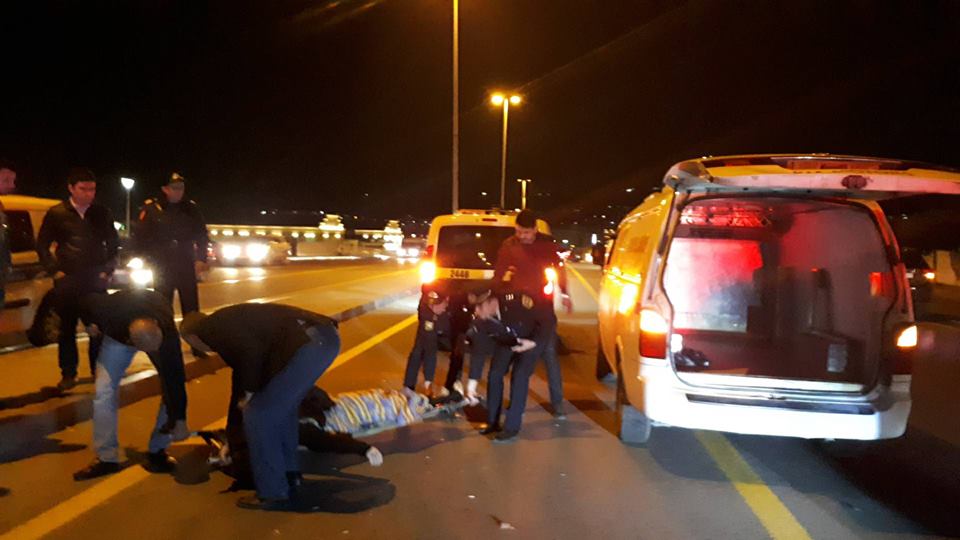 Bakıda qadın piyada keçidinin yaxınlığında vuruldu - VİDEO + FOTO