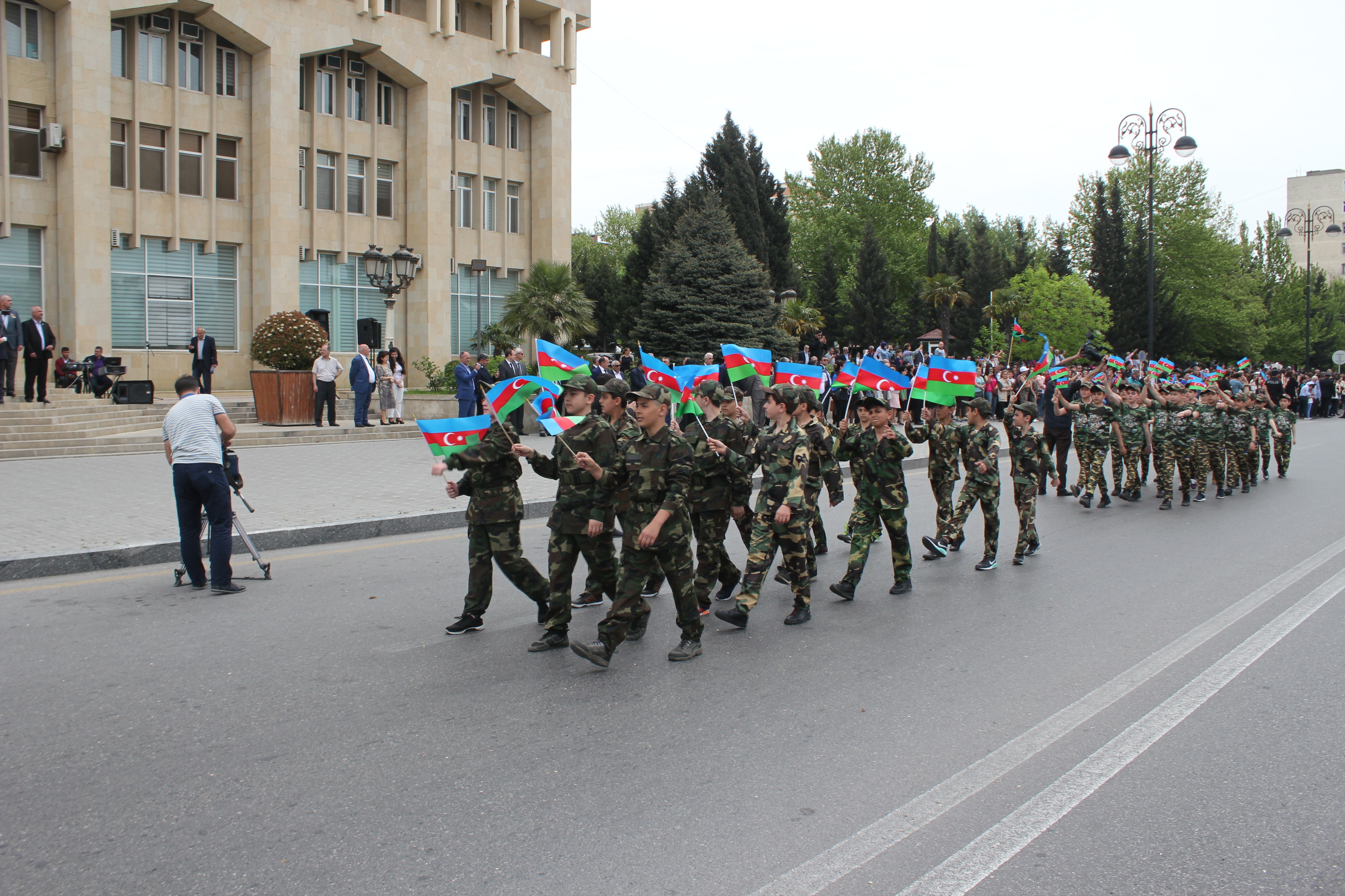 Nizami rayonunda hərbi parad keçirildi    - FOTOLAR