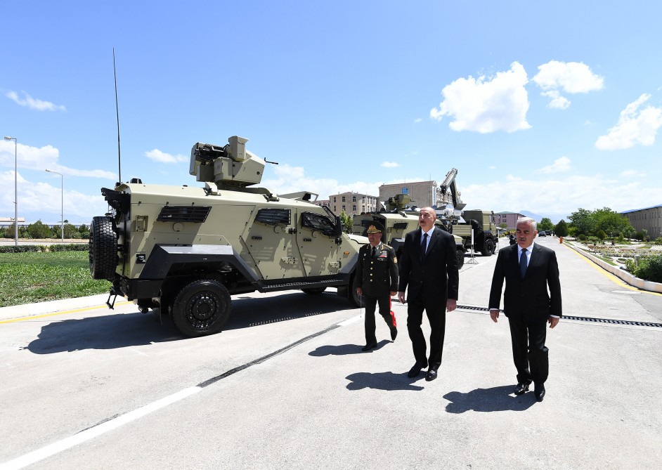 İlham Əliyev yeni Təlim-Tədris Mərkəzində - FOTOLAR