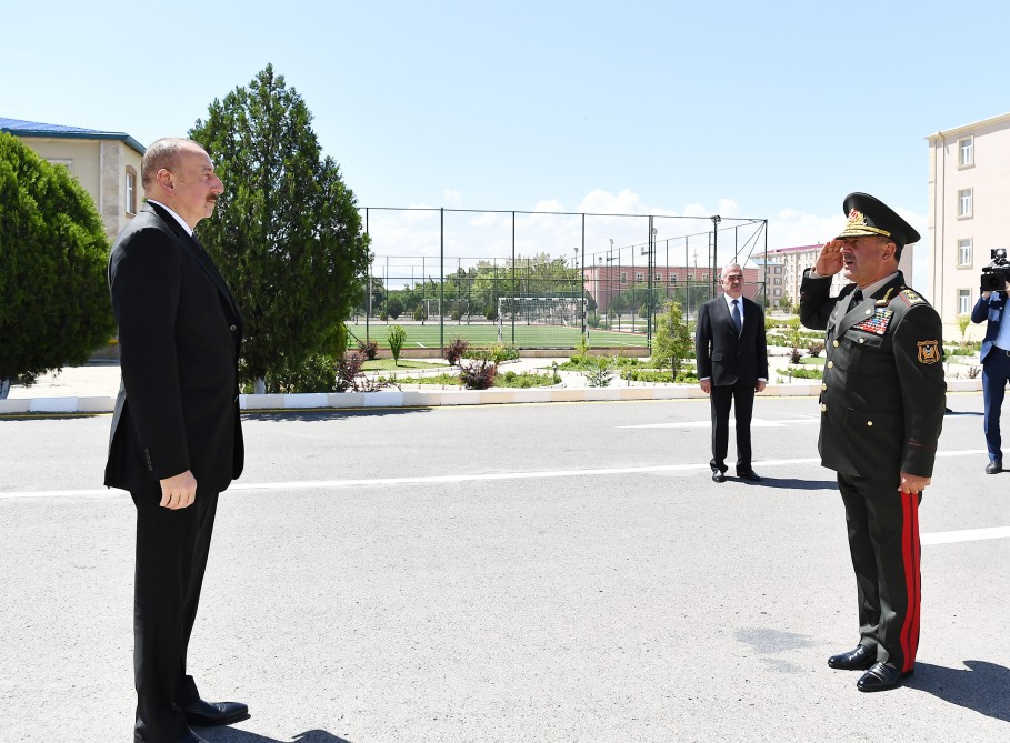 İlham Əliyev yeni Təlim-Tədris Mərkəzində - FOTOLAR