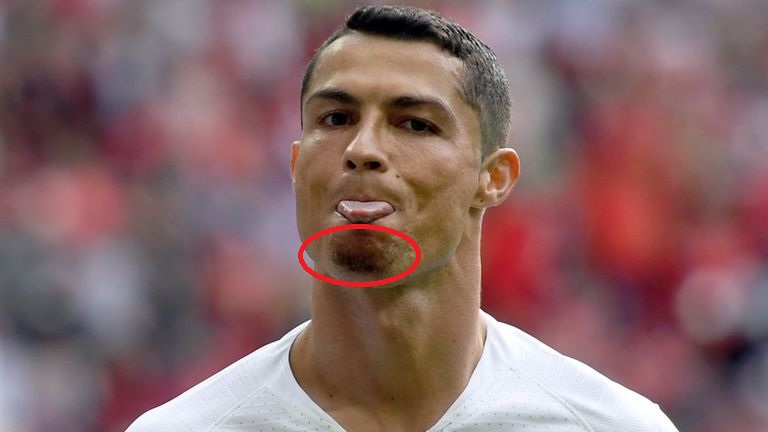 Ronaldo saqqalının sirrini açdı  - FOTO 