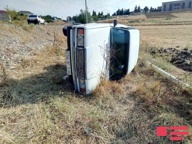 Şamaxıda qanlı olay - həmkəndlisinin maşınını aşırdı,sonra isə 3 nəfəri DÖYDÜ - FOTO