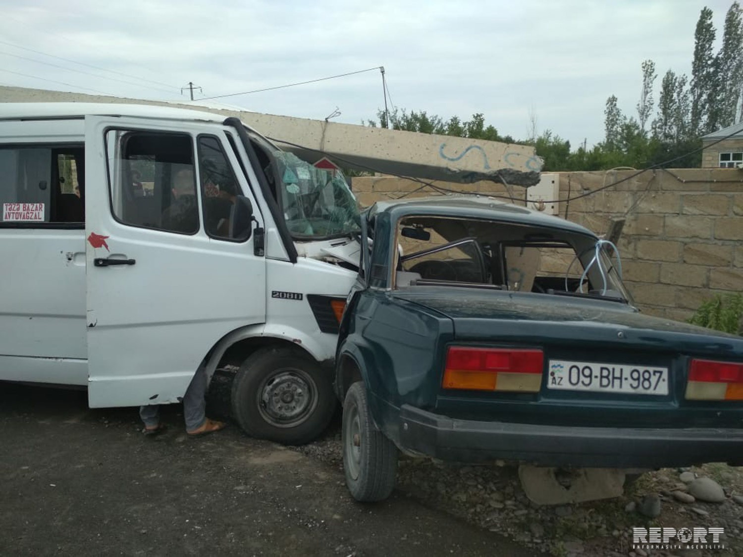 Mikroavtobus avtomobillə toqquşdu -   ölən var - FOTO - YENİLƏNİB