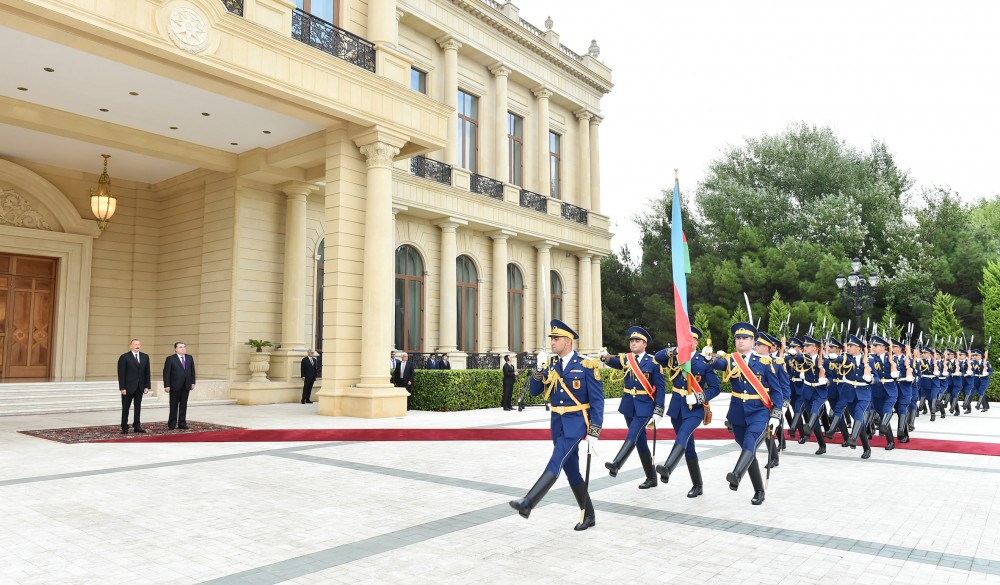 Tacikistan Prezidentinin rəsmi qarşılanma mərasimi keçirildi  - FOTOLAR