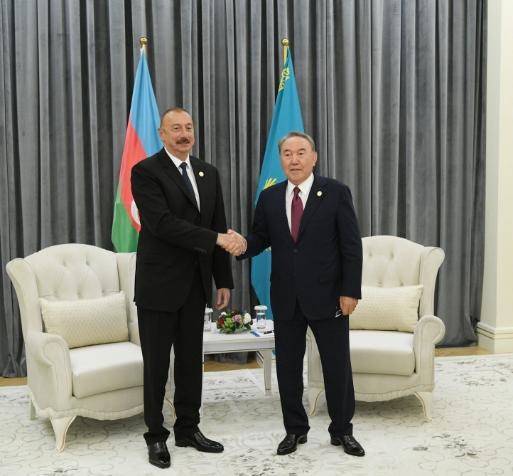 Əliyev və Nazarbayev görüşdü   - FOTO
