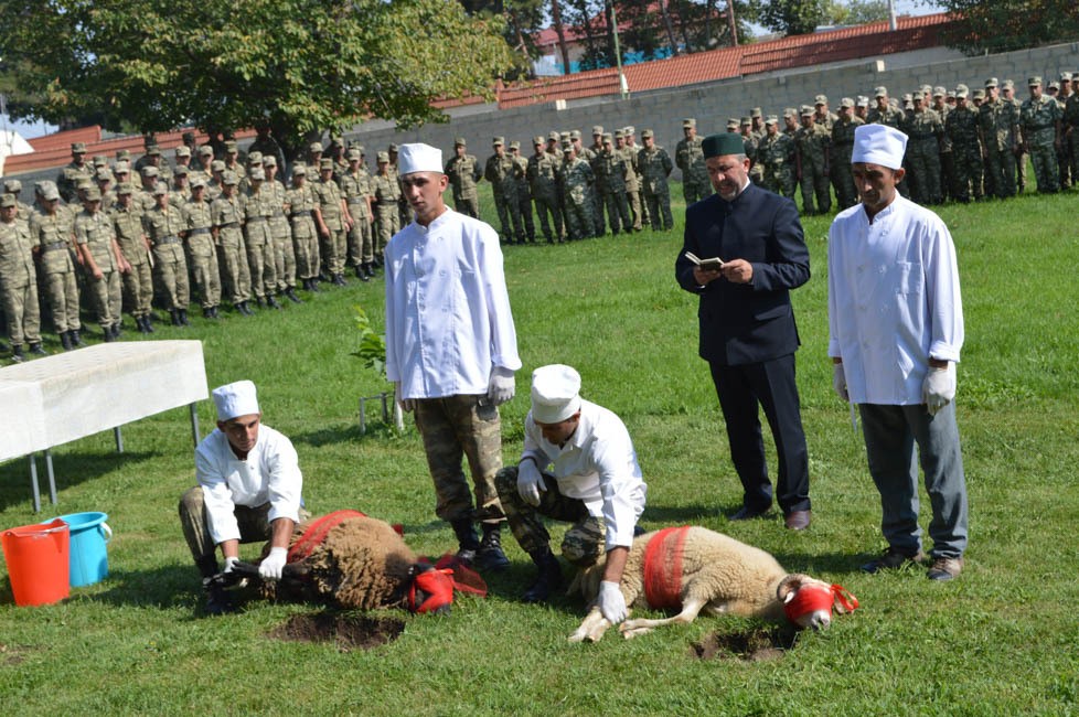 Əsgərlərimiz üçün qurbanlar kəsildi    - FOTOLAR