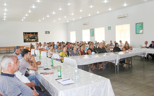 İcra başçısı sakinlərin problemləri ilə maraqlandı   - FOTOLAR