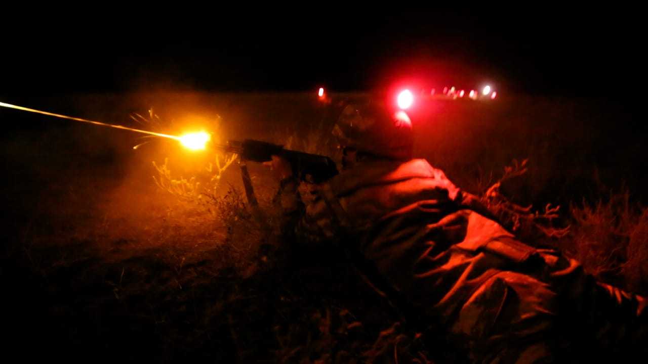 Ordumuz gecə vaxtı döyüş atışları keçirdi  - VİDEO - FOTOLAR