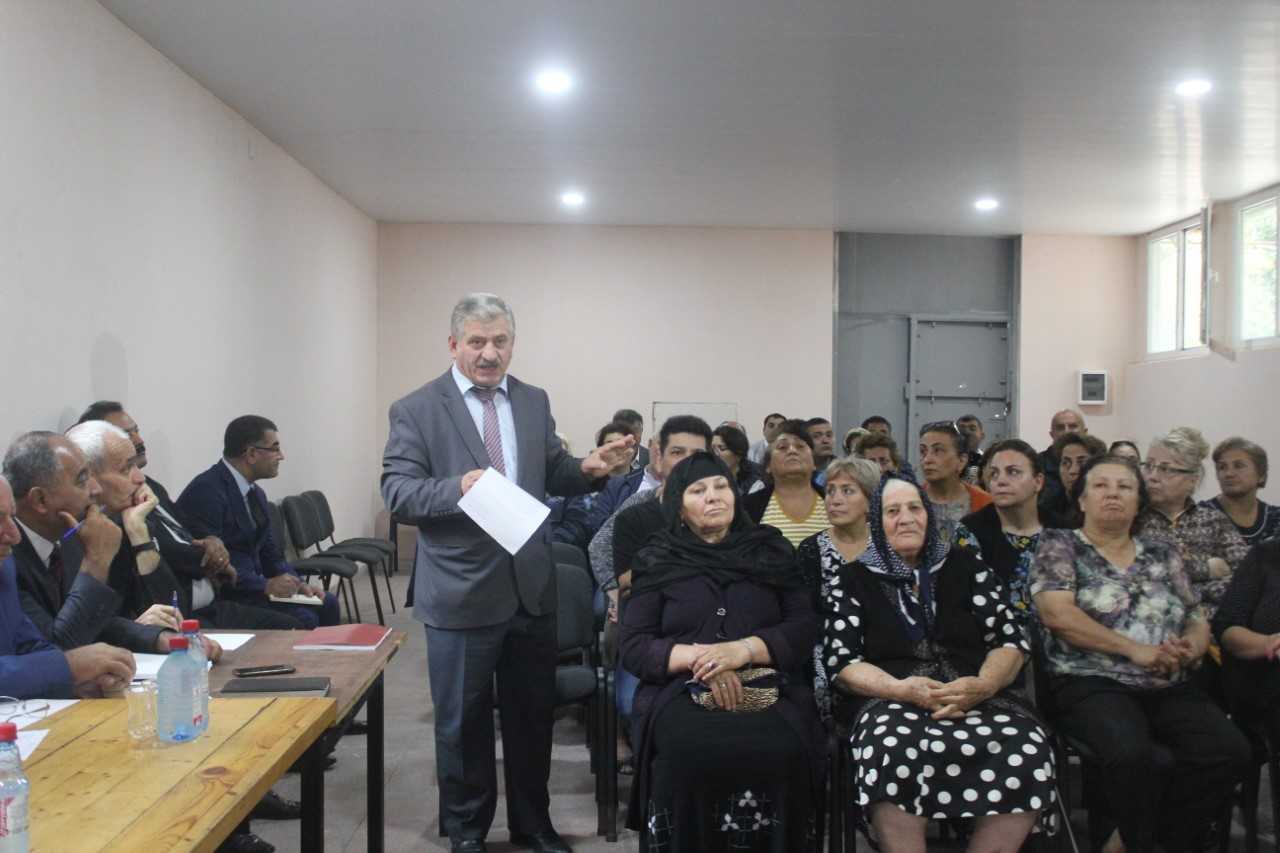 Arif Qasımov problemləri dinlədi, tapşırıqlar verdi - FOTO