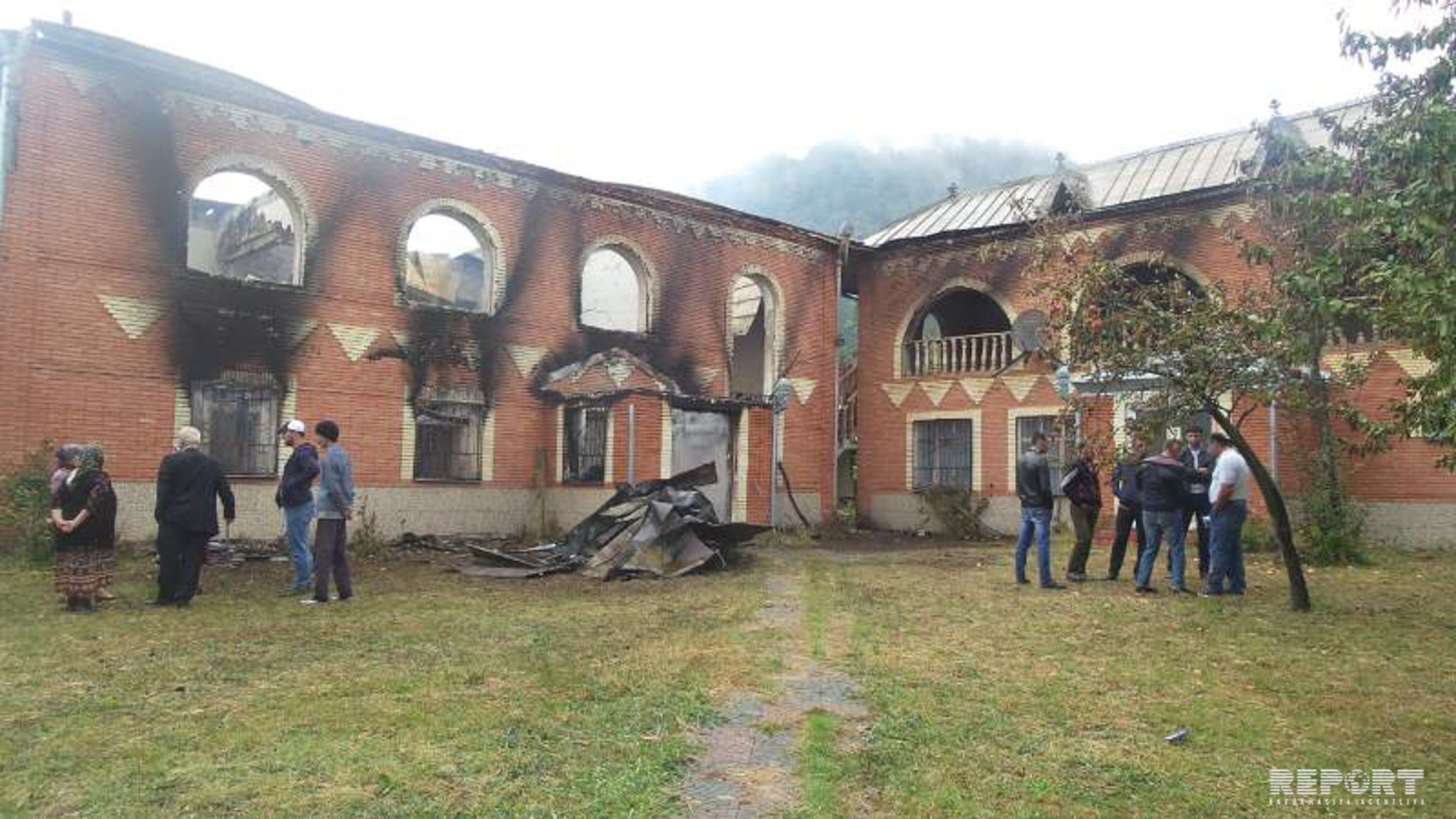 Tural biznesmen dayısının vilasına OD VURDU   - Balakəndə OLAY (FOTO)