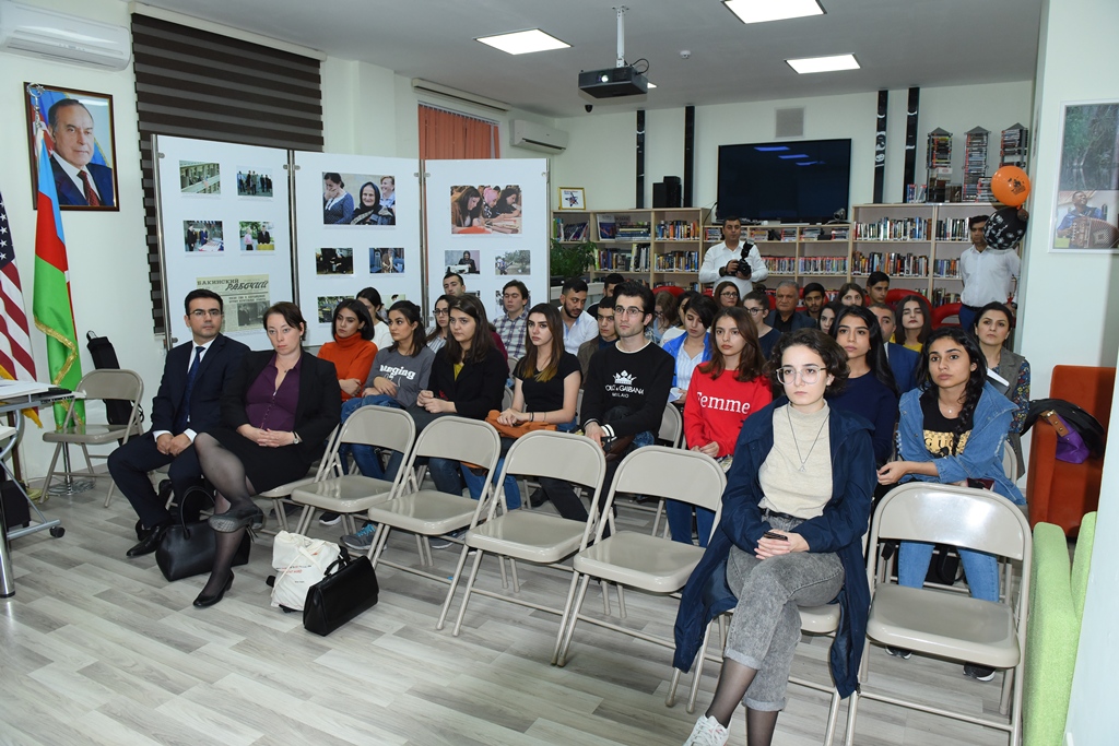 Alman Bundestaqının nümayəndə heyəti ADU-da    - FOTOLAR