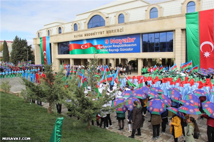 Abşeronda Dövlət Bayrağı Günü münasibəti ilə tədbir keçirilib -  FOTOLAR