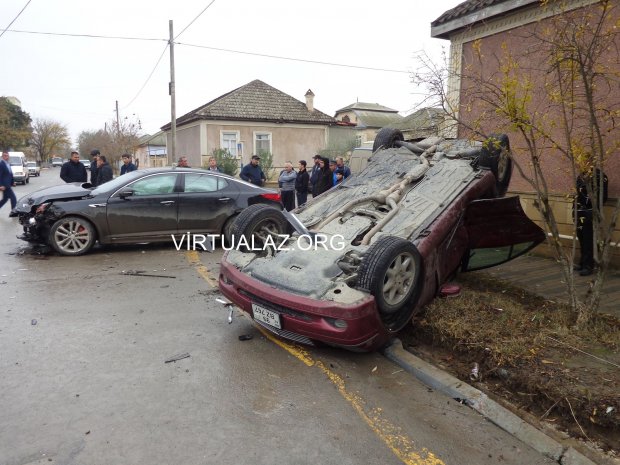 Salyanda maşın aşdı:  3 yaralı - FOTO