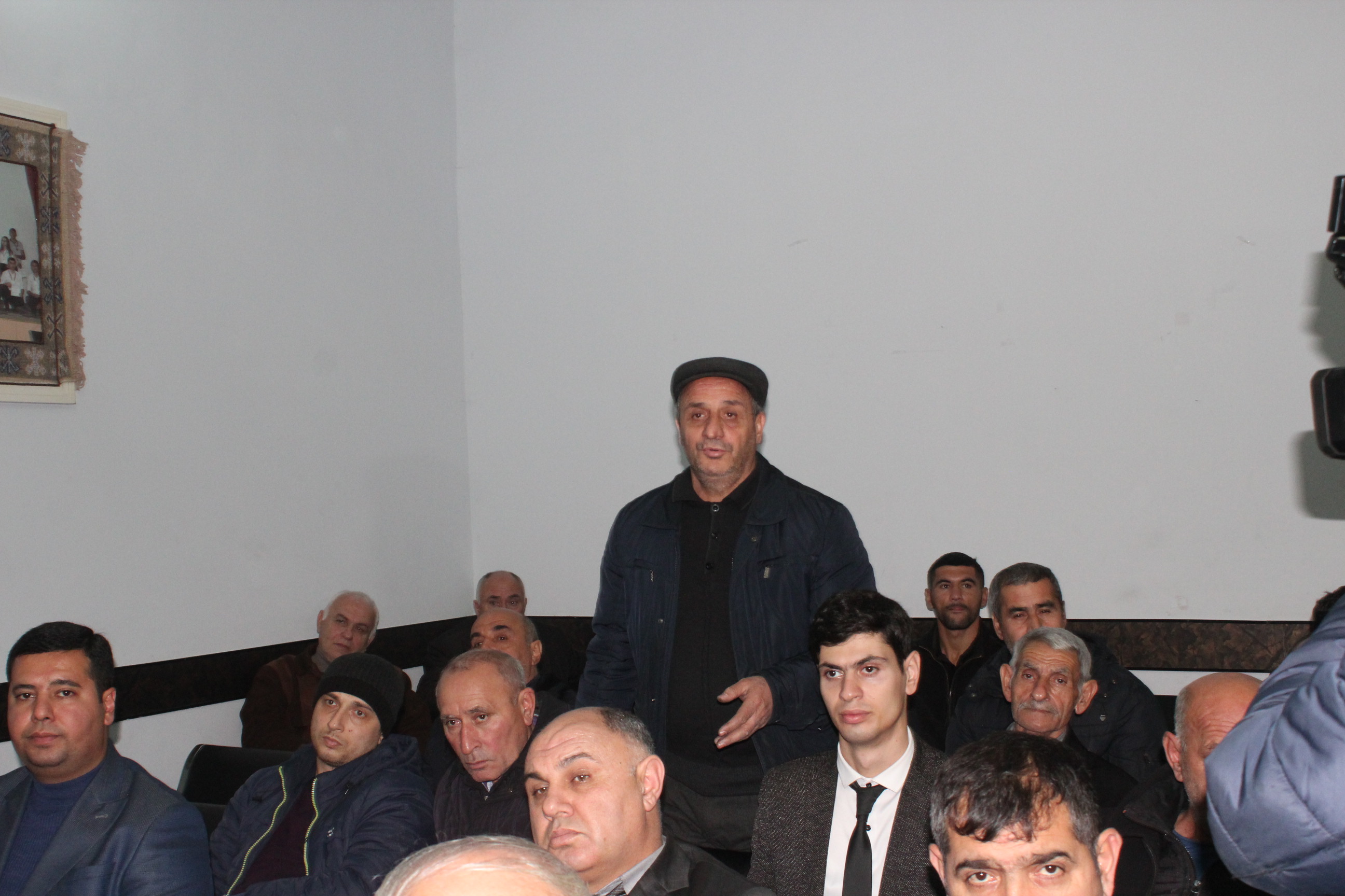 Arif Qasımov sakinlərin problemləri ilə maraqlandı    - FOTOLAR