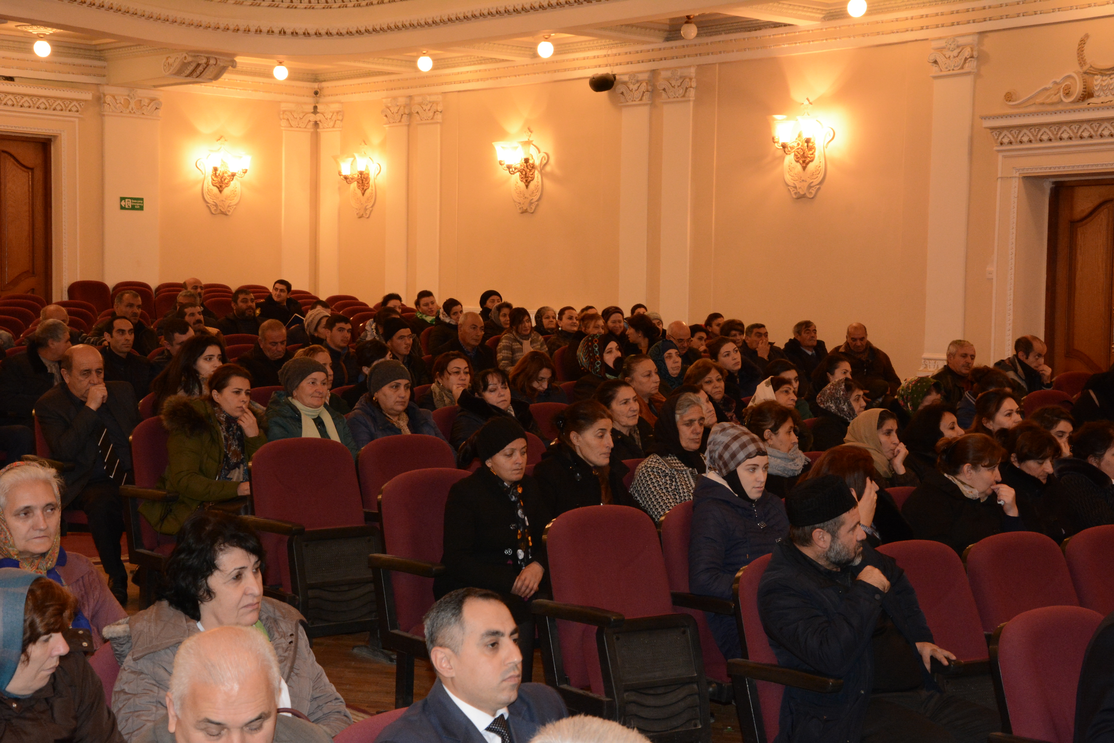 Süleyman Mikayılov Lökbatan sakinləri ilə görüşdü    - FOTO