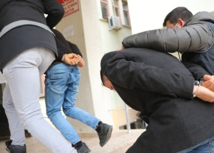 Ankarada 48 FETÖ üzvü həbs edildi 