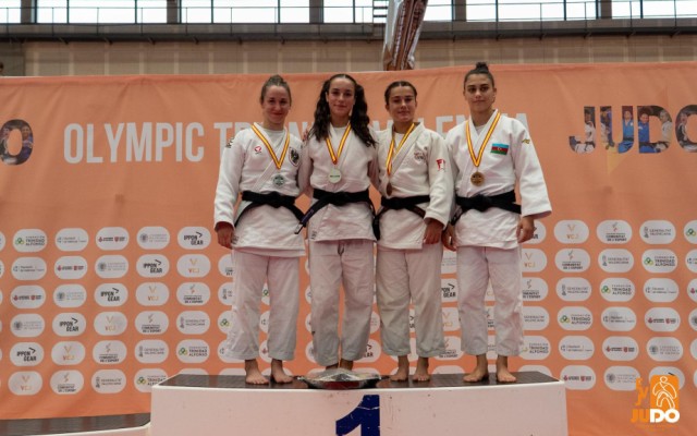 Cüdoçumuz bürünc medal qazanıb 